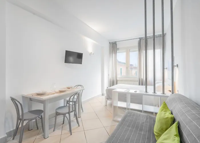 Excelsior Διαμέρισμα Πιομπίνο