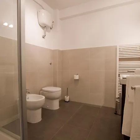 Excelsior Apartment *