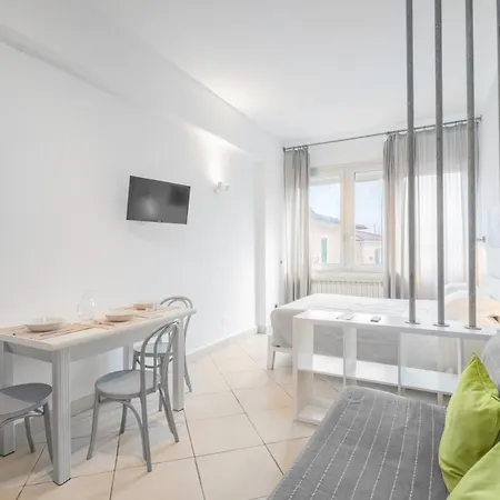 Excelsior Apartman Piombino