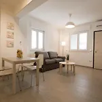 Excelsior 아파트 피옴비노