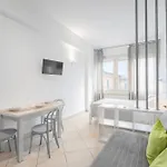 Excelsior 아파트 피옴비노